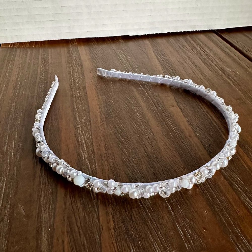 NWOT Beaded Rhinestone Pearl Bridal Headband